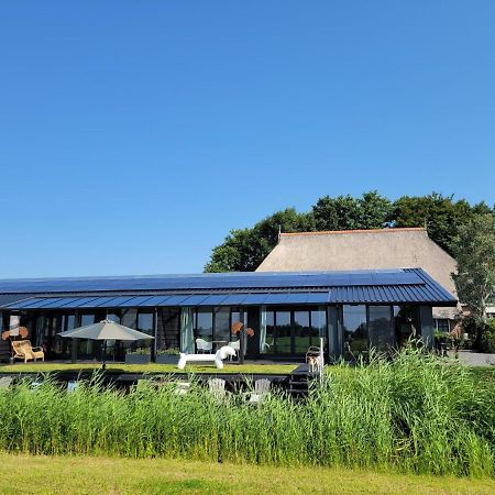 Bed and Breakfast Hippe Schuur Tytsjerk Esterno foto