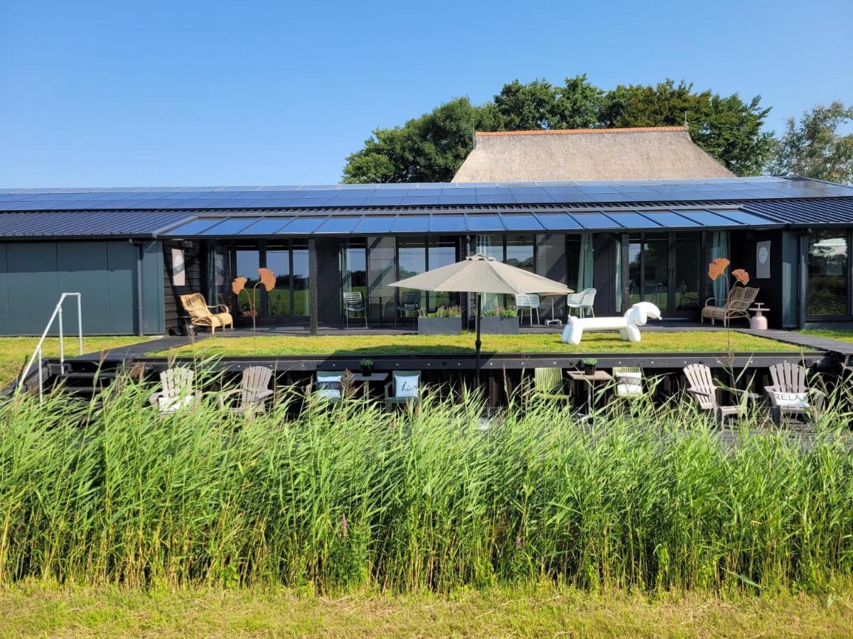 Bed and Breakfast Hippe Schuur Tytsjerk Esterno foto