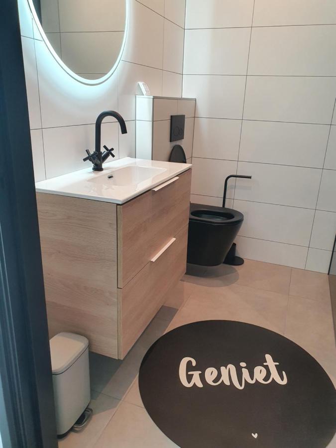Bed and Breakfast Hippe Schuur Tytsjerk Esterno foto