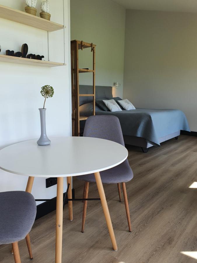 Bed and Breakfast Hippe Schuur Tytsjerk Esterno foto